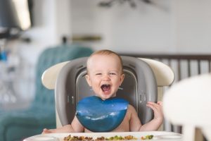 bébé, crie